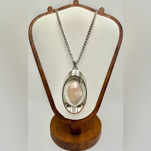 Vintage Mid Century Modern Mother of Pearl Pendant Necklace